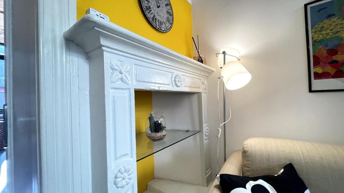 Stylish Duplex On Two Levels 15 Mins From Duomo *